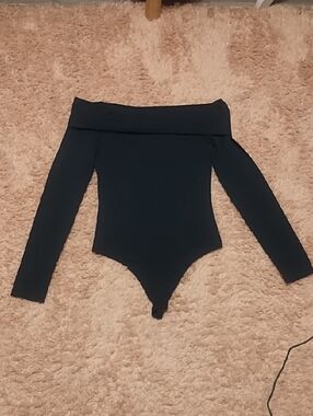 Off-Shoulder Long Sleeve Bodysuit - Black